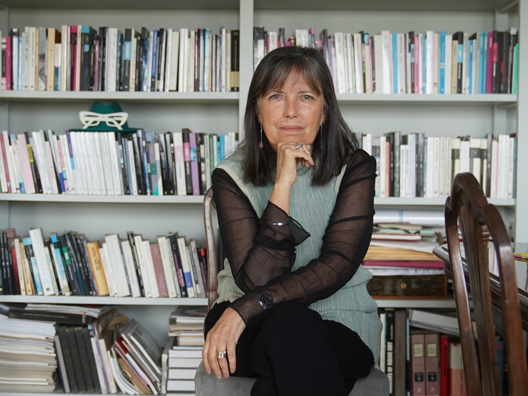 Claudia Piñeiro vuelve con una novela que escucha el silencio de las amigas