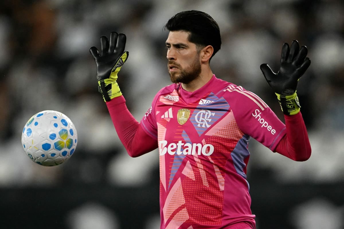 Rossi la ligó: un pase insólito abrió el camino del empate de Flamengo ante Santos