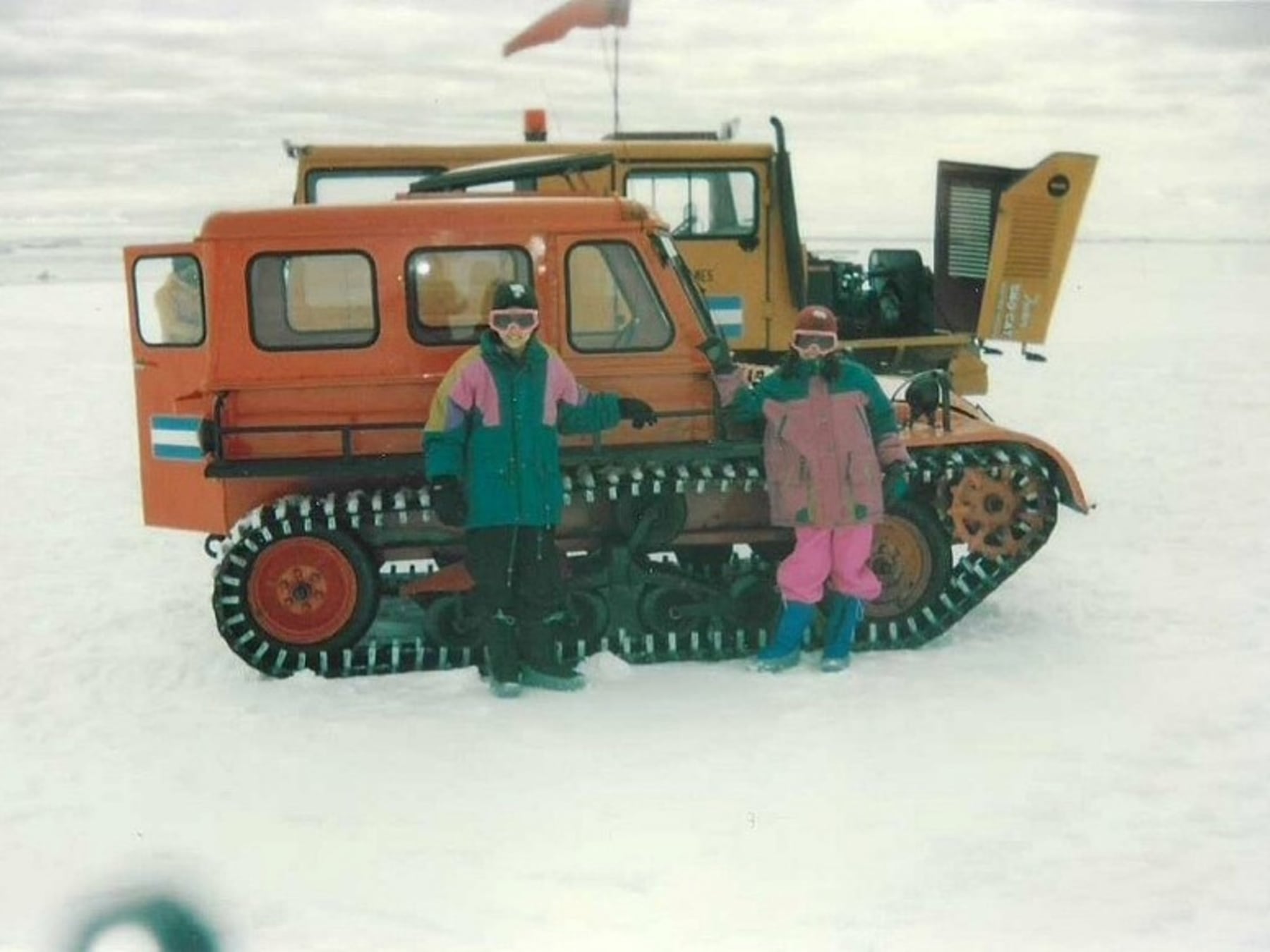 Infancia en la Antártida: cuando el hielo se rompe y cambia todo
