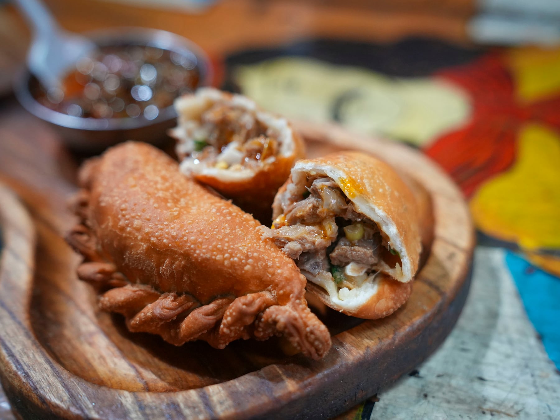 Empanadas del norte que se quedaron en Buenos Aires: cinco paradas para probar sin viajar