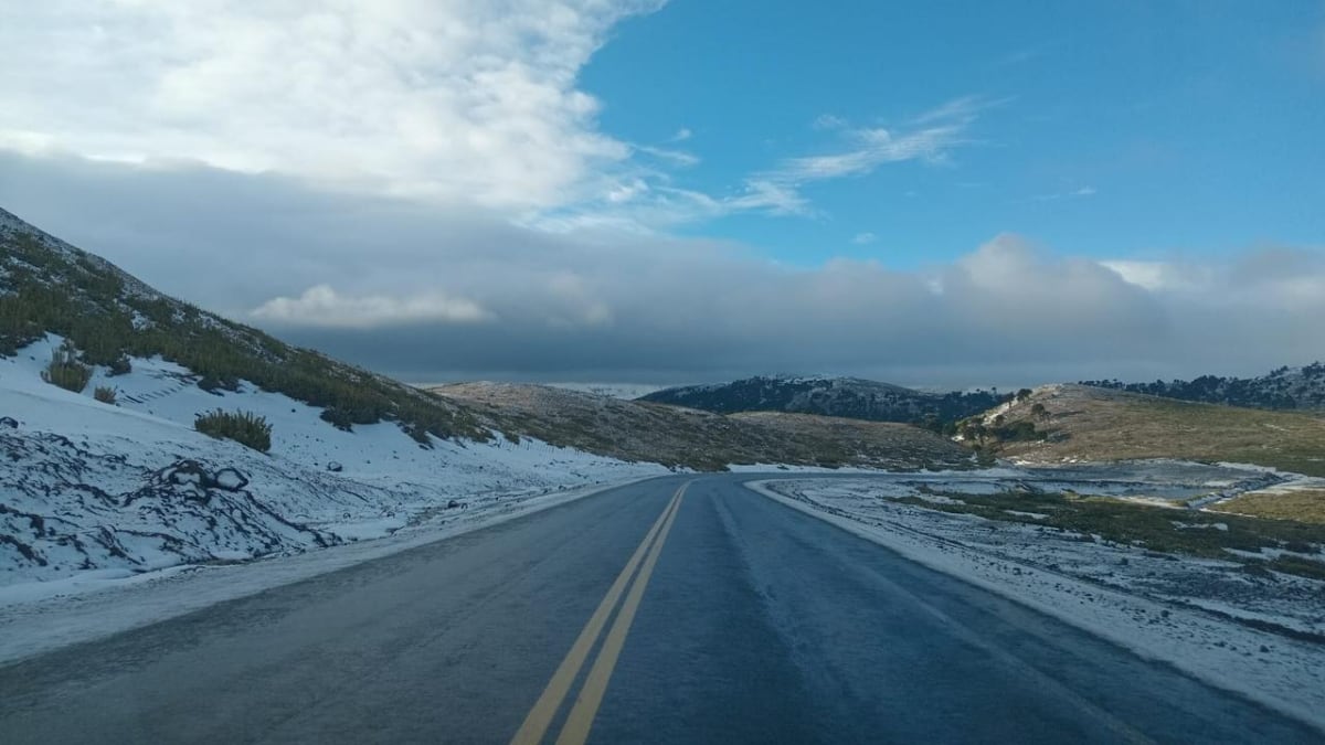 Neuquén: los dos pasos a Chile están abiertos, pero la montaña pide cadenas y paciencia