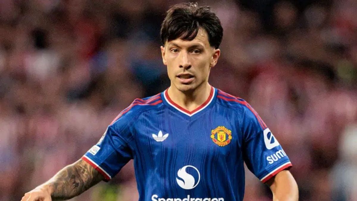 El United perdió con el Atlético y se rompió por dentro: cruce entre Lisandro Martínez y Wayne Rooney