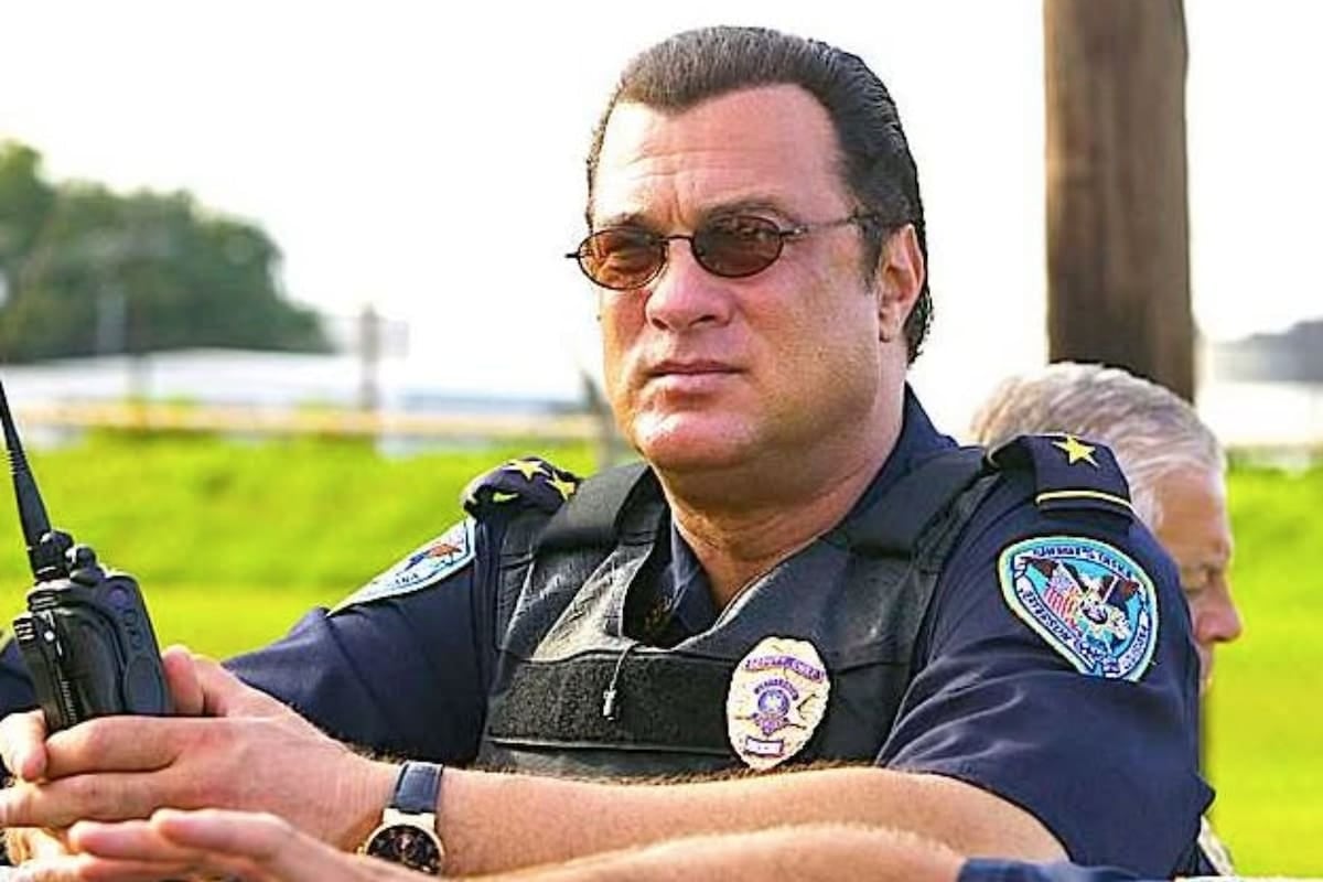 Steven Seagal dejó Hollywood y se calzó la placa: ahora patrulla la frontera de Texas