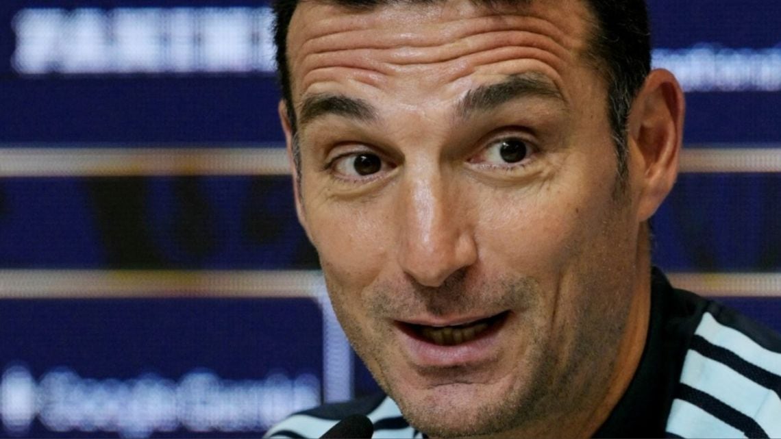 Scaloni se queda: firmó de palabra y va por el Mundial 2030