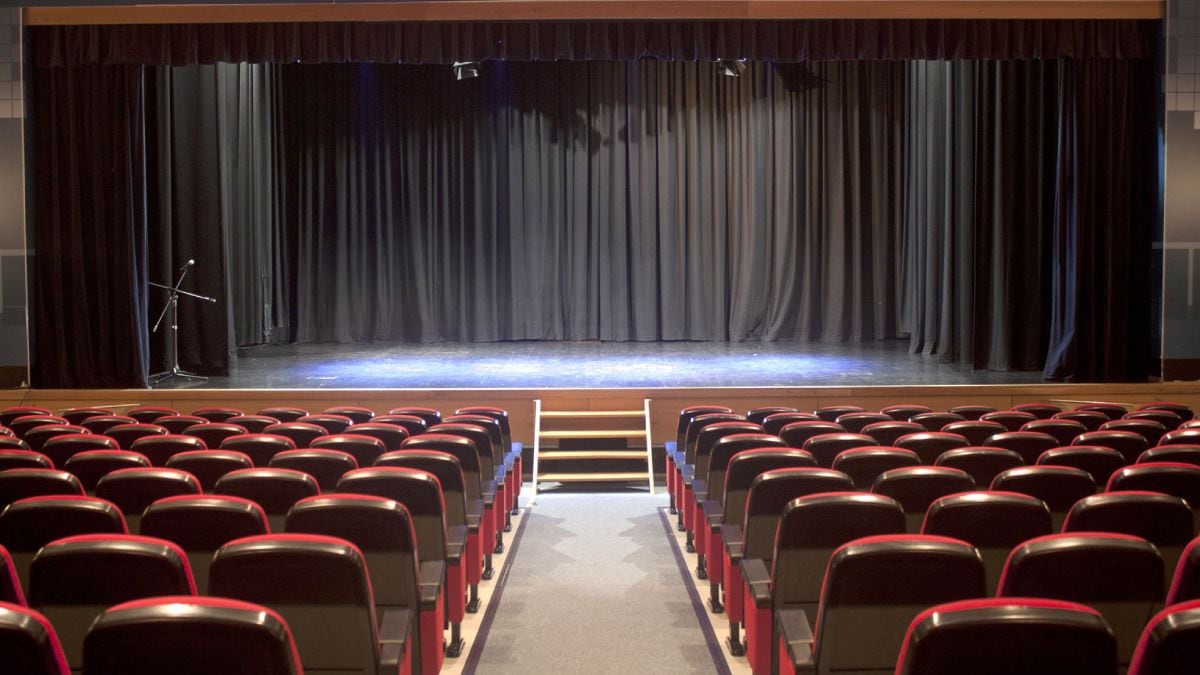 El Alto Valle_programa cuatro escenarios de comedia y rock para este fin de semana